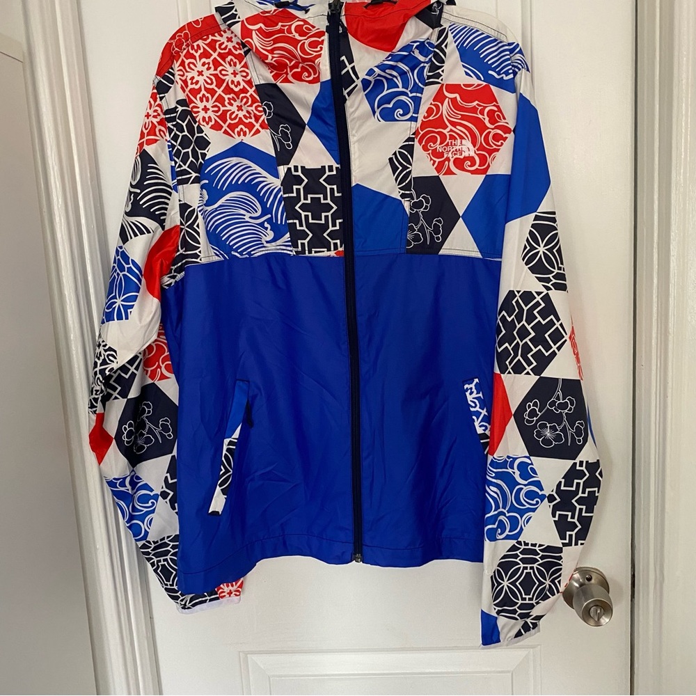 Men’s North Face Geometric Pattern Windbreaker - image 1